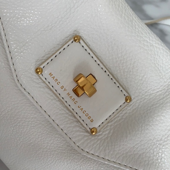 Marc by Marc Jacobs white Crossbody - Picture 6 of 7